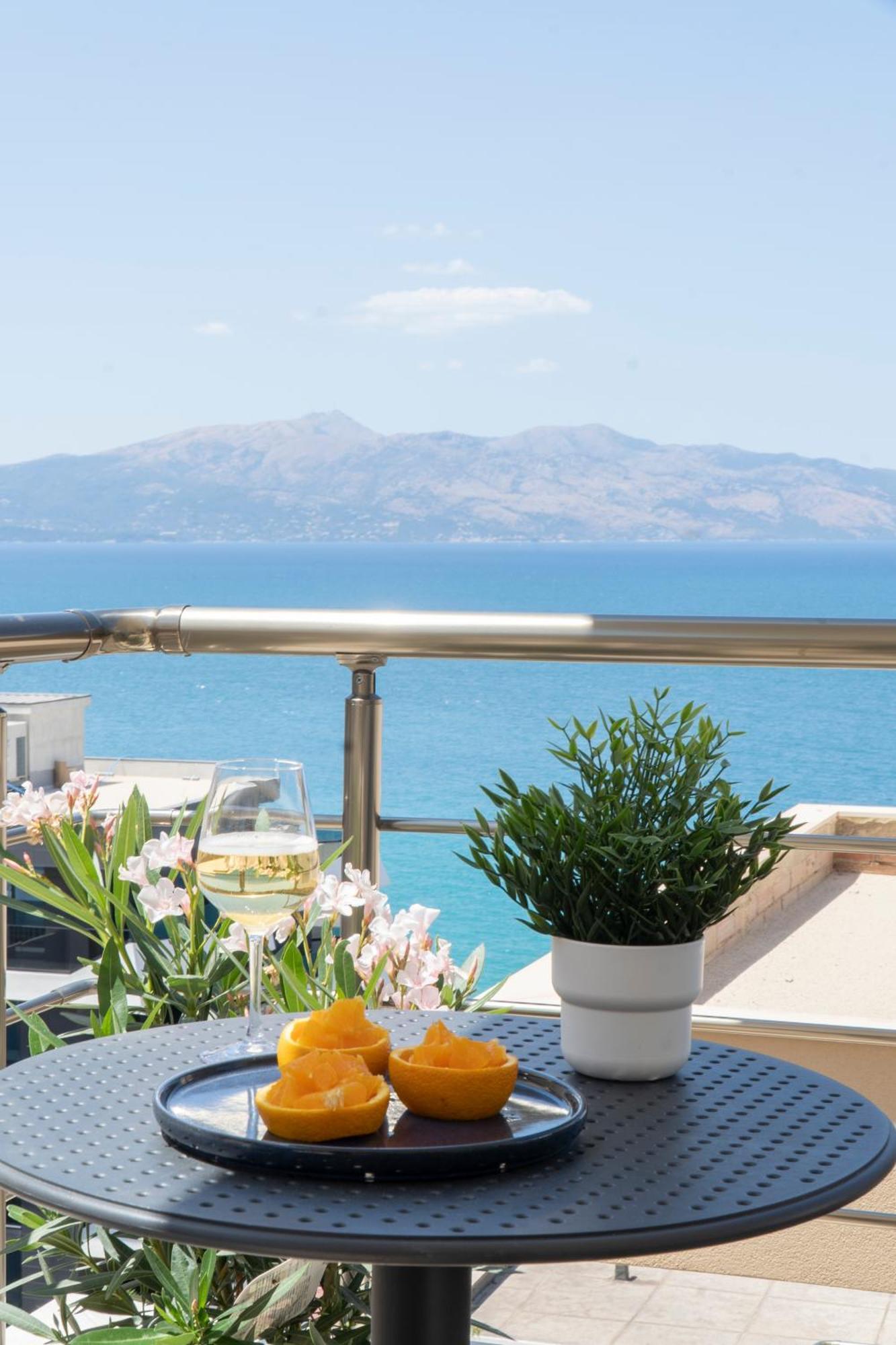 Mateo Apartments Sarande Ngoại thất bức ảnh